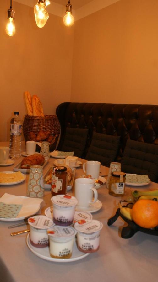 Les Dames-Jeannes Bed & Breakfast Chavot-Courcourt Eksteriør bilde